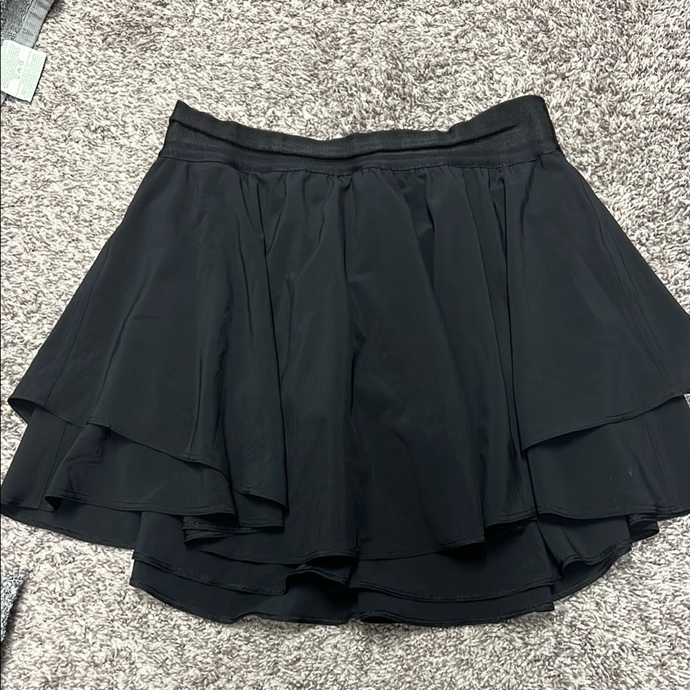 Lululemon tennis skirt only worn once
